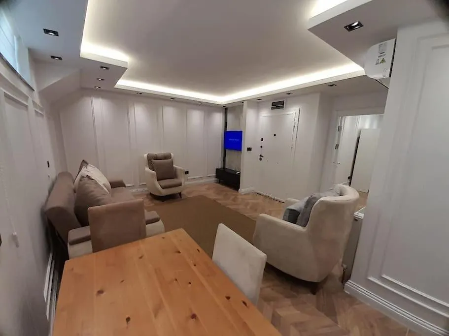 Olden Rootinn Town Home Family Provincia di Provincia di Istanbul Appartamento